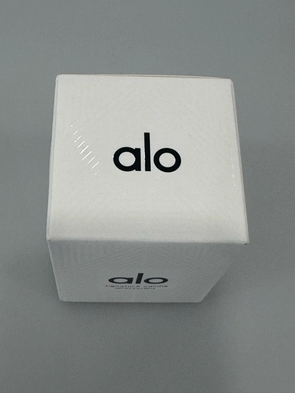 NEW ALO Signature Candle in BOX